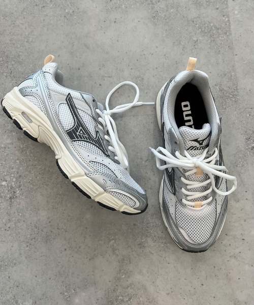 M21 楽天市場】ミズノ公式 【ミズノ直営店限定】WAVE PROPHECY LS ユニ