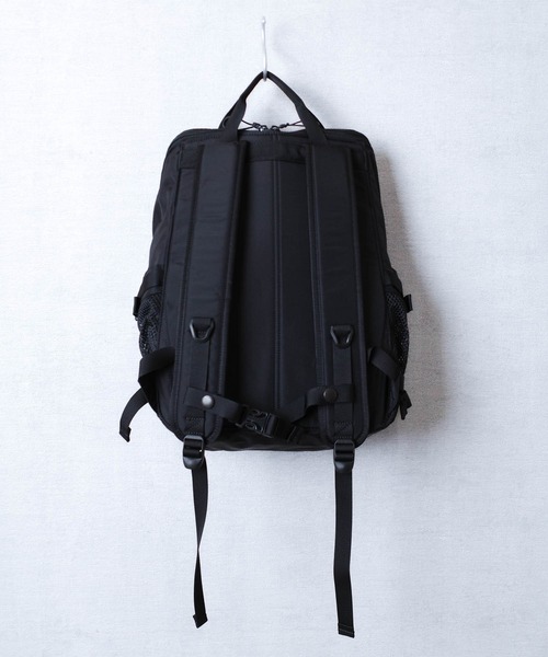 FREDRIK PACKERS(フレドリックパッカーズ)の「『FREDRIK PACKERS』TRAVEL SERIES 420D BACKPACK MELL トラベルシリーズ バックパック メル(バックパック/リュック・レディース・ブラック/グレイッシュベージュ・FREE)」の11枚目の写真