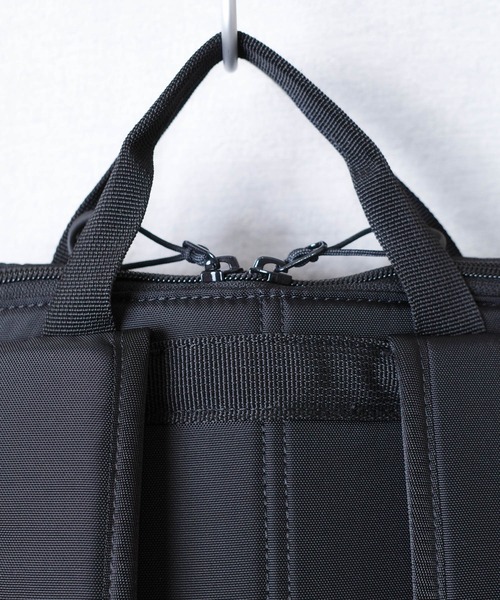 FREDRIK PACKERS(フレドリックパッカーズ)の「『FREDRIK PACKERS』TRAVEL SERIES 420D BACKPACK MELL トラベルシリーズ バックパック メル(バックパック/リュック・レディース・ブラック/グレイッシュベージュ・FREE)」の14枚目の写真