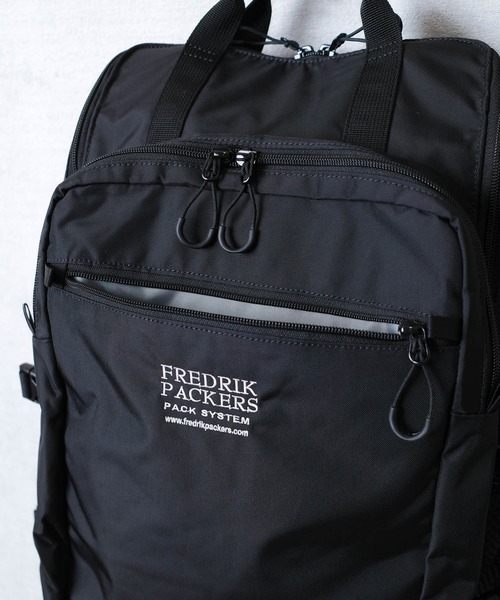 FREDRIK PACKERS(フレドリックパッカーズ)の「『FREDRIK PACKERS』TRAVEL SERIES 420D BACKPACK MELL トラベルシリーズ バックパック メル(バックパック/リュック・レディース・ブラック/グレイッシュベージュ・FREE)」の16枚目の写真