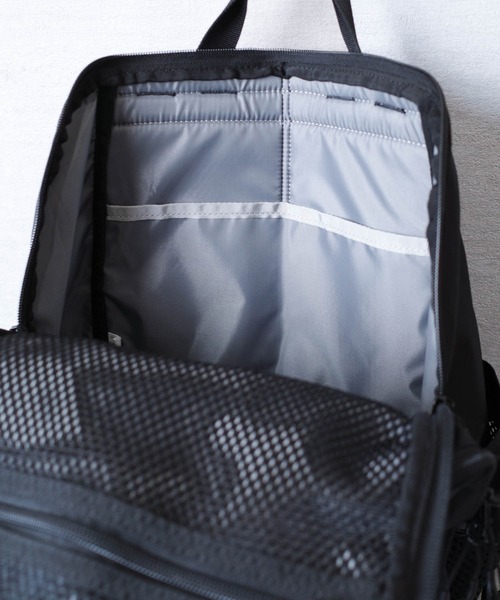 FREDRIK PACKERS(フレドリックパッカーズ)の「『FREDRIK PACKERS』TRAVEL SERIES 420D BACKPACK MELL トラベルシリーズ バックパック メル(バックパック/リュック・レディース・ブラック/グレイッシュベージュ・FREE)」の19枚目の写真