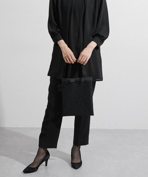 Callarus Black Formal(カラルスブラックフォーマル)の「【喪服・礼服】フォーマルレーストートバック〔Callarus〕(トートバッグ・レディース・ブラック・FREE)」の4枚目の写真