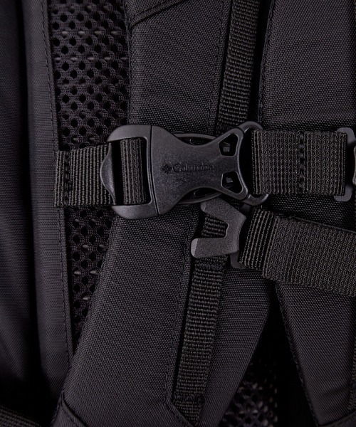 Columbia（コロンビア）の「【WEB限定】[Columbia/コロンビア] ワンポイントロゴ パナシーア 33L バックパック（バックパック/リュック・レディース・ブラック・ONE SIZE）」の19枚目の写真