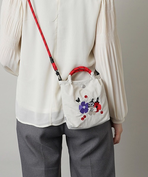 MOOMIN（ムーミン）の「【MOOMIN】(ムーミン) 軽量 撥水 ミニショルダーバッグ スマホ パスポート 縦長ミニポシェット（ショルダーバッグ・レディース・グレー/ベージュ/グリーン系その他/ネイビー/ライトグレー/グリーン/レッド・ONE SIZE）」の13枚目の写真