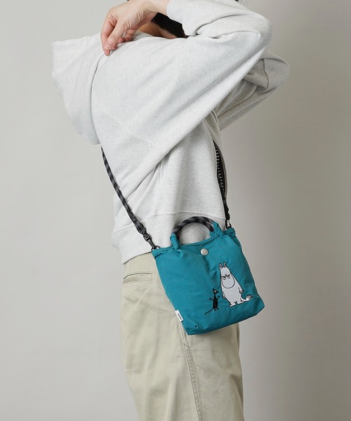 MOOMIN（ムーミン）の「【MOOMIN】(ムーミン) 軽量 撥水 ミニショルダーバッグ スマホ パスポート 縦長ミニポシェット（ショルダーバッグ・レディース・グレー/ベージュ/グリーン系その他/ネイビー/ライトグレー/グリーン/レッド・ONE SIZE）」の16枚目の写真