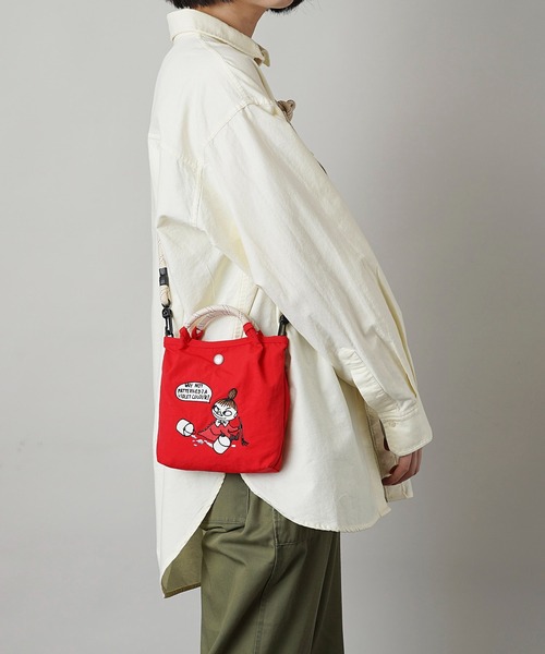 MOOMIN（ムーミン）の「【MOOMIN】(ムーミン) 軽量 撥水 ミニショルダーバッグ スマホ パスポート 縦長ミニポシェット（ショルダーバッグ・レディース・グレー/ベージュ/グリーン系その他/ネイビー/ライトグレー/グリーン/レッド・ONE SIZE）」の18枚目の写真