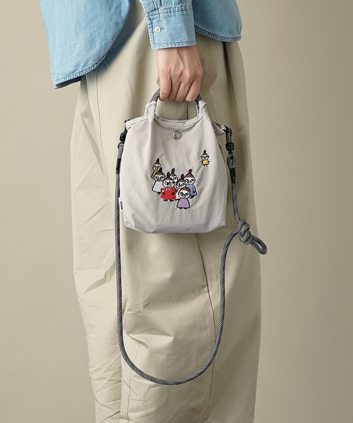 MOOMIN(ムーミン)の「【MOOMIN】(ムーミン) 軽量 撥水 ミニショルダーバッグ スマホ パスポート 縦長ミニポシェット RMPK-03(ショルダーバッグ・レディース・グレー/ベージュ/グリーン系その他/ネイビー/ライトグレー/グリーン/レッド/チャコール/ヘザーチャコール/ブラウン/ライトグレー系・ONE SIZE)」の19枚目の写真
