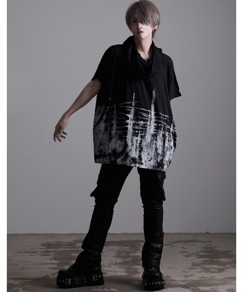 NOVESSEL（ノベセル）の「A'GEM/9 × .kom『NOVESSEL/ノベセル』フードドルマンTシャツ（Tシャツ/カットソー・メンズ・ブラック・FREE）」の12枚目の写真