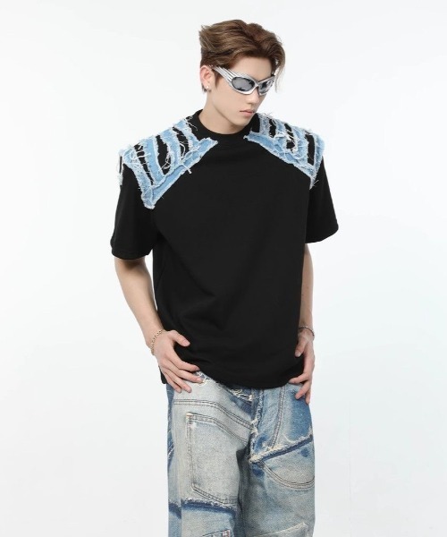 FreeZone（フリーゾーン）の「デニムショルダーカットオーバーサイズTシャツ（Tシャツ/カットソー・メンズ・ホワイト/ブラック・F）」の11枚目の写真