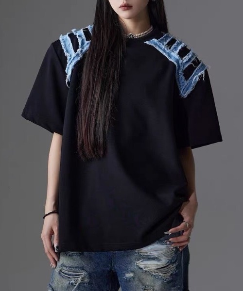 FreeZone（フリーゾーン）の「デニムショルダーカットオーバーサイズTシャツ（Tシャツ/カットソー・メンズ・ホワイト/ブラック・F）」の5枚目の写真