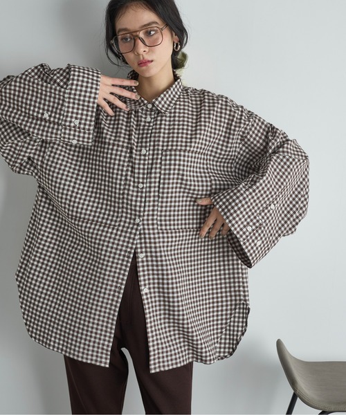 THE YOn(ザヨン)の「スーパーワイドスリーブルーズフィットシャツ(シャツ/ブラウス・レディース・ブラック/クリーム/ブラウン/ピンク・FREE)」の3枚目の写真