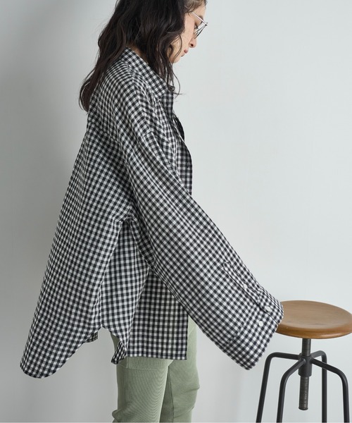 THE YOn(ザヨン)の「スーパーワイドスリーブルーズフィットシャツ(シャツ/ブラウス・レディース・ブラック/クリーム/ブラウン/ピンク・FREE)」の13枚目の写真