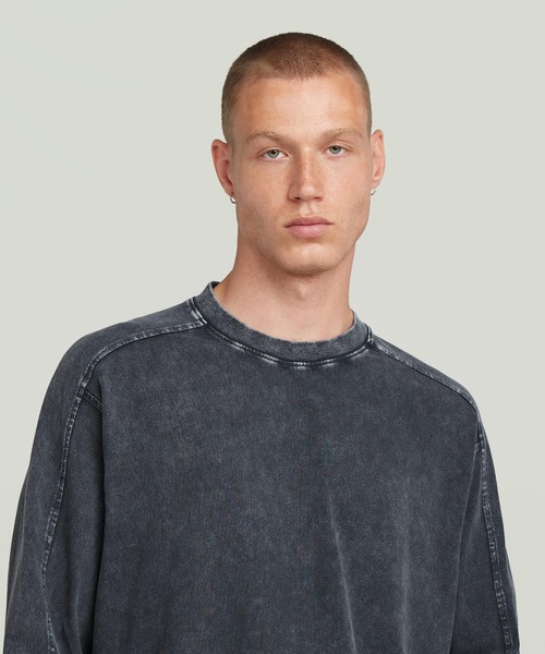 G-STAR（ジースター）の「Washed Boxy T-Shirt/ヴィンテージライクウォッシュド加工オーバーサイズロングスリーブTシャツ（Tシャツ/カットソー・メンズ・ダークブルー/ブラウン・X-LARGE/LARGE/MEDIUM/SMALL/X-SMALL）」の11枚目の写真