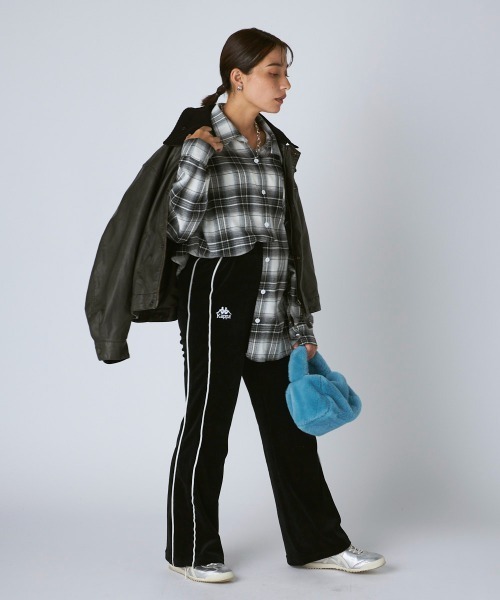 Kappa（カッパ）の「ベロアフレアパンツ（その他パンツ・レディース・グレー/ブラック・LARGE/MEDIUM/SMALL）」の20枚目の写真