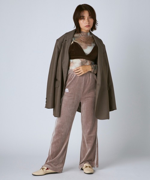 Kappa（カッパ）の「ベロアフレアパンツ（その他パンツ・レディース・グレー/ブラック・LARGE/MEDIUM/SMALL）」の7枚目の写真