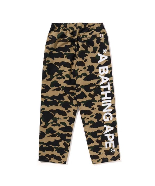 A BATHING APE(アベイシングエイプ)の「1ST CAMO TRACK PANTS(その他パンツ・レディース・グリーン/イエロー・SMALL/MEDIUM)」の4枚目の写真
