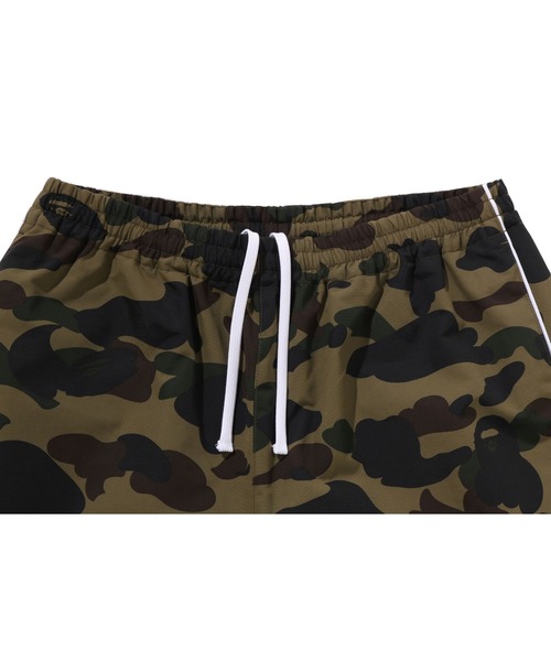 A BATHING APE(アベイシングエイプ)の「1ST CAMO TRACK PANTS(その他パンツ・レディース・グリーン/イエロー・SMALL/MEDIUM)」の7枚目の写真