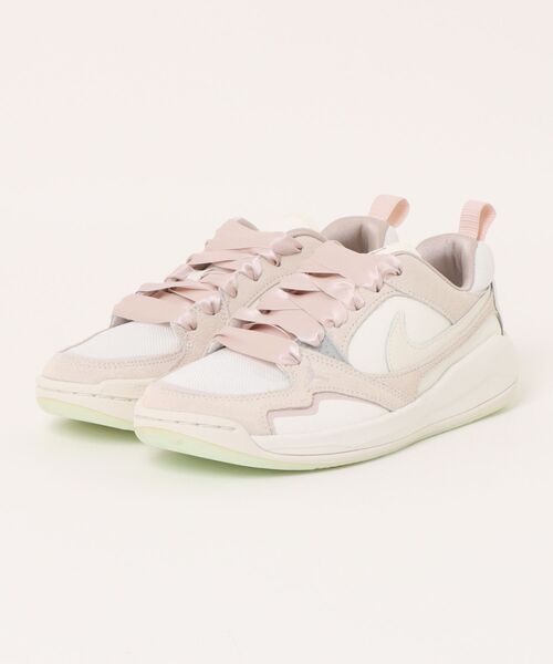 白*キ様 Nike スニーカー　ジョーダン　コンフォート　エラCMFT ERA 白*キ様 Nike スニーカー ジョーダン コンフォート エラCMFT ERA