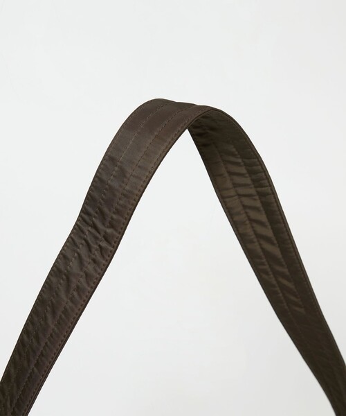 green label relaxing（グリーンレーベルリラクシング）の「EVERY 2WAY ショルダー バッグ -撥水-（ショルダーバッグ・メンズ・ブラック/ダークグレー・FREE）」の11枚目の写真