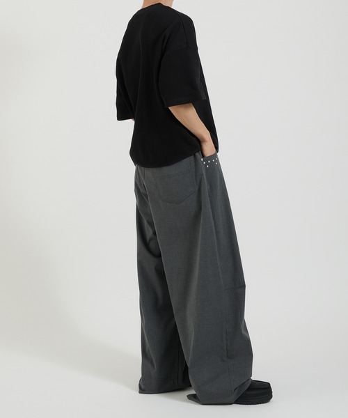 Perushu(ペルーシュ)の「アシンメトリーカットオフヘンリーワッフルTシャツ(Tシャツ/カットソー・メンズ・グレー/ブラック/ネイビー・MEDIUM/LARGE)」の8枚目の写真