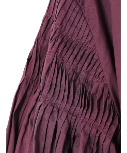 mizuiroind（ミズイロインド）の「mizuiro ind ピンタックパフスリーブシャツ（シャツ/ブラウス・レディース・オフホワイト/ネイビー/グレー/ブラック/ワインレッド・FREE）」の8枚目の写真