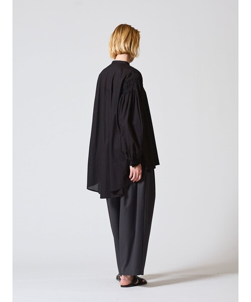 mizuiroind（ミズイロインド）の「mizuiro ind ピンタックパフスリーブシャツ（シャツ/ブラウス・レディース・オフホワイト/ネイビー/グレー/ブラック/ワインレッド・FREE）」の18枚目の写真