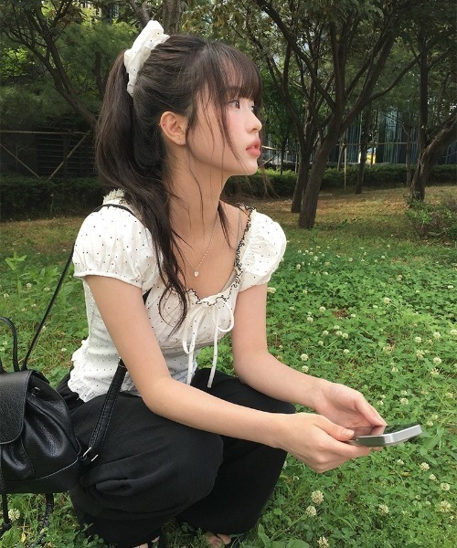 anyonemore(エニワンモア)の「ミニドットレースフリルパフ半袖リボンブラウス(シャツ/ブラウス・レディース・ネイビー/アイボリー・FREE)」の21枚目の写真