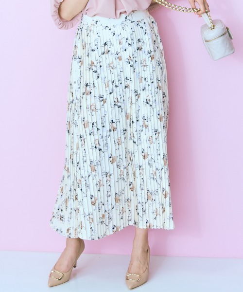 marun（マルン）の「＜大きいサイズ＞花柄プリーツスカート marun（スカート・レディース・ブラック系/アイボリー系・LL/3L/4L/5L/L）」の16枚目の写真