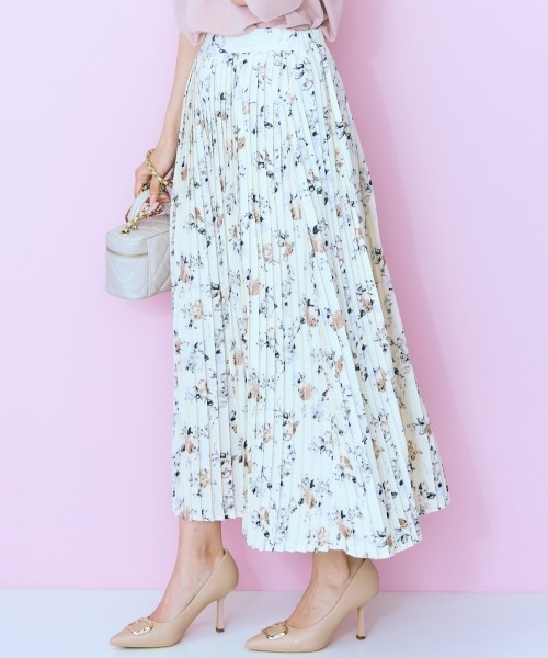 marun（マルン）の「＜大きいサイズ＞花柄プリーツスカート marun（スカート・レディース・ブラック系/アイボリー系・LL/3L/4L/5L/L）」の19枚目の写真