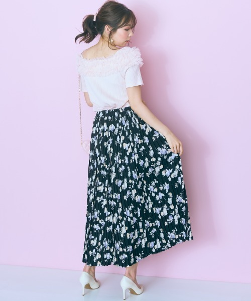 marun（マルン）の「＜大きいサイズ＞花柄プリーツスカート marun（スカート・レディース・ブラック系/アイボリー系・LL/3L/4L/5L/L）」の10枚目の写真