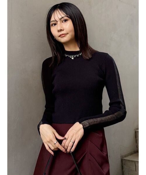 MURUA（ムルーア）の「シアーラインスリーブニット（ニット/セーター・レディース・アイボリー/ブラック/ボルドー・FREE）」の5枚目の写真