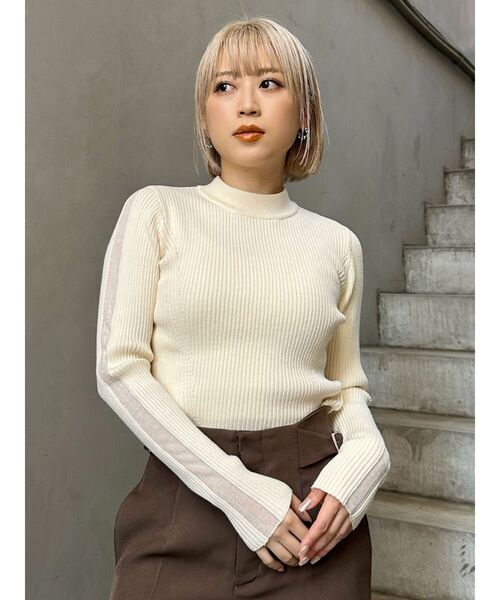 MURUA（ムルーア）の「シアーラインスリーブニット（ニット/セーター・レディース・アイボリー/ブラック/ボルドー・FREE）」の10枚目の写真