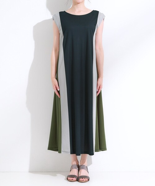 SHOO・LA・RUE（シューラルー）の「【S-LL/ひんやり】全身すっきり見えが楽に叶う サイド切替 バイカラーAラインワンピース（ワンピース・レディース・ネイビー系4/ブラック系4/ブラック系その他5・04/03/02/01）」の16枚目の写真