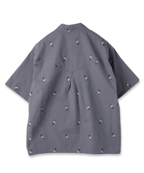 JIEDA(ジエダ)の「BONE FLOWER SHIRT S/S(シャツ/ブラウス・メンズ・グレー/サックスブルー・1/2)」の8枚目の写真