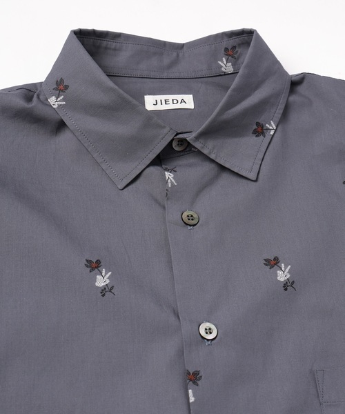 JIEDA(ジエダ)の「BONE FLOWER SHIRT S/S(シャツ/ブラウス・メンズ・グレー/サックスブルー・1/2)」の9枚目の写真