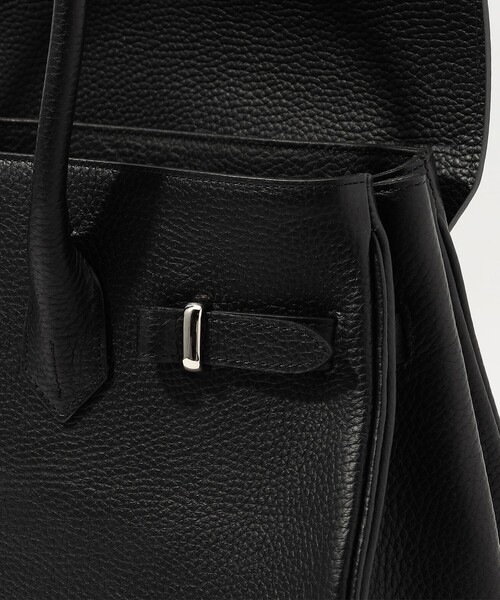 TOMORROWLAND （トゥモローランド）の「【別注】BROOKLYN MUSEUM VOYAGE レザートートバッグ（トートバッグ・メンズ・ベージュ/ブラック・FREE）」の9枚目の写真