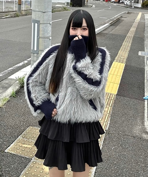 MandO（エムオー）（エムオー）の「ハイネックフェザートラックジャケット（ニット/セーター・メンズ・グレー/ブラック・LARGE/MEDIUM）」の4枚目の写真