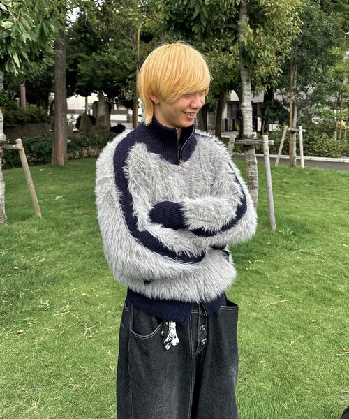 MandO（エムオー）（エムオー）の「ハイネックフェザートラックジャケット（ニット/セーター・メンズ・グレー/ブラック・LARGE/MEDIUM）」の5枚目の写真