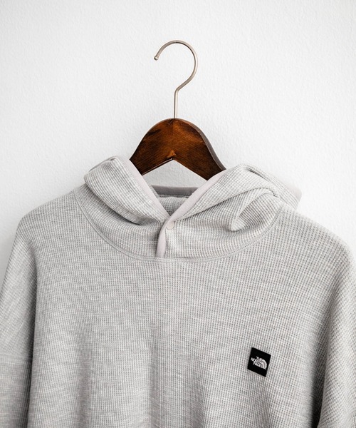 THE NORTH FACE（ザノースフェイス）の「日本未展開モデル THE NORTH FACE ザ・ノースフェイス WHITE LABEL ホワイトレーベル WAFFLE HOOD PULLOVER オーバーサイズワッフルミニボックスロゴ刺繍パーカー（パーカー・メンズ・杢グレー/ブラック/ホワイト・XL/L/M/S/XXL）」の21枚目の写真