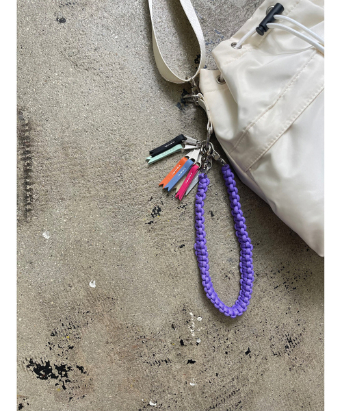 cheek（BAG）（チーク）の「【cheek】kinchakucode 2WAY コードハンドル 巾着 ナイロン トートバッグ（ショルダーバッグ・レディース・ホワイト/ブラック/パープル/グレー/ピンク/イエロー・フリー）」の10枚目の写真