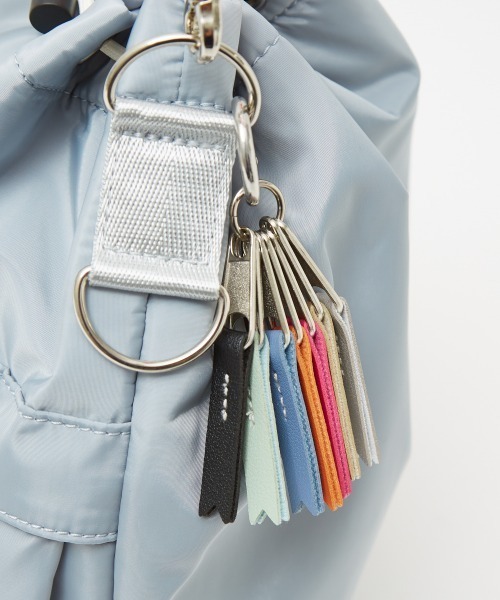 cheek（BAG）（チーク）の「【cheek】kinchakucode 2WAY コードハンドル 巾着 ナイロン トートバッグ（ショルダーバッグ・レディース・ホワイト/ブラック/パープル/グレー/ピンク/イエロー・フリー）」の20枚目の写真