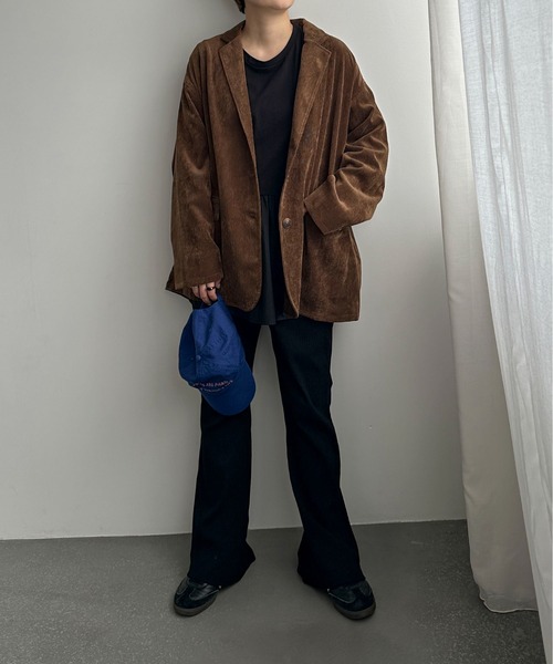 PILIT（ピリット）の「コーデュロイ　オーバージャケット（テーラードジャケット・レディース・ブラウン/アイボリー/チャコールグレー・MEDIUM）」の4枚目の写真