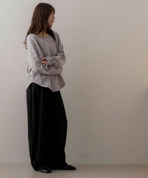 NOAHL(ノアル)の「【NOAHL】Uネック2wayロンT(Tシャツ/カットソー・レディース・チャコール/ブルーグレー/ベージュ・FREE)」の20枚目の写真