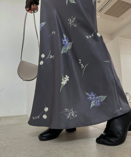 WILLFULLY(ウィルフリー)の「multi flower print bustier skirt SET UP(セットアップ・レディース・ブラック/チャコール・FREE)」の19枚目の写真