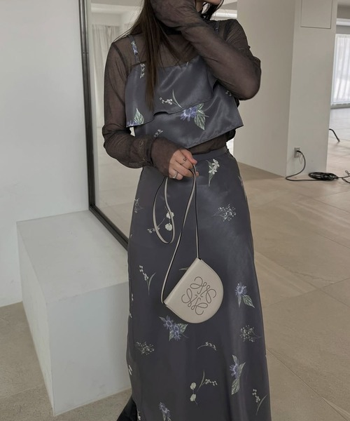 WILLFULLY(ウィルフリー)の「multi flower print bustier skirt SET UP(セットアップ・レディース・ブラック/チャコール・FREE)」の13枚目の写真