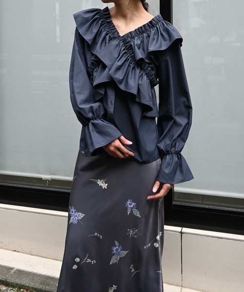 WILLFULLY(ウィルフリー)の「multi flower print bustier skirt SET UP(セットアップ・レディース・ブラック/チャコール・FREE)」の22枚目の写真