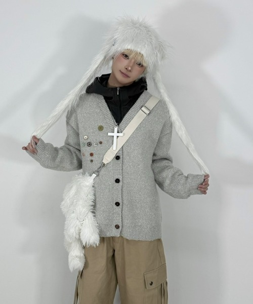 Never mind the XU / Chikashitsu+（ネバーマインド ザ エックスユー / チカシツプラス）の「【Nerd out XU】arm and legs fur bag / 【ナードアウトエックスユー】アームアンドレッグファーバッグ <着用動画あり>（ショルダーバッグ・メンズ・ホワイト・ONE SIZE）」の6枚目の写真