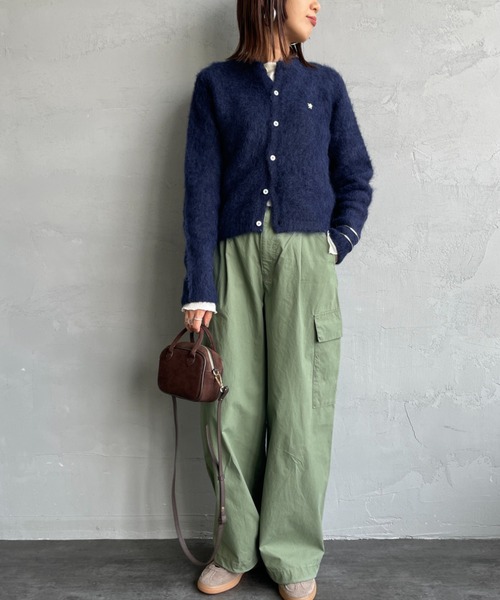 GYMPHLEXジムフレックスロゴ刺繍ショート丈 シャギーニットカーディガン セール】[GYMPHLEX/ジムフレックス] ロゴ刺繍 クルーネック ショート丈