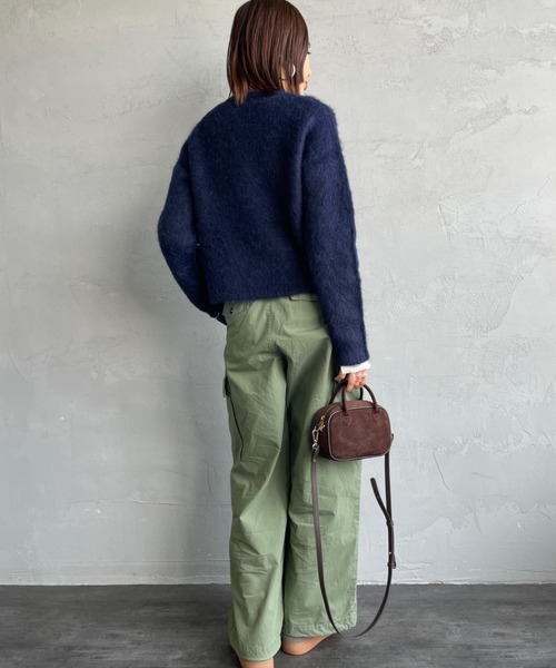 GYMPHLEX（ジムフレックス）の「[GYMPHLEX/ジムフレックス] ロゴ刺繍 クルーネック ショート丈 シャギーニットカーディガン（カーディガン/ボレロ・レディース・ライトグレー/レッド/ネイビー・14）」の11枚目の写真