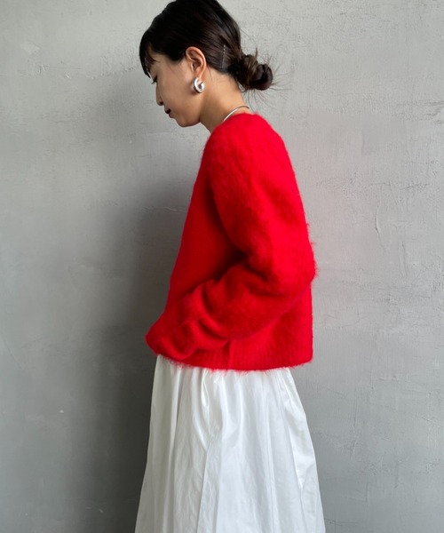 GYMPHLEX（ジムフレックス）の「[GYMPHLEX/ジムフレックス] ロゴ刺繍 クルーネック ショート丈 シャギーニットカーディガン（カーディガン/ボレロ・レディース・ライトグレー/レッド/ネイビー・14）」の16枚目の写真